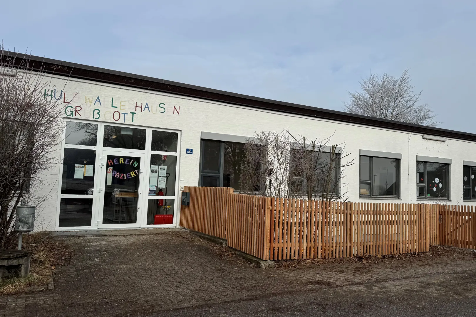 Kindergarten-Walleshausen-Geltendorf_Kinderhilfe-Oberland_Außenansicht-01